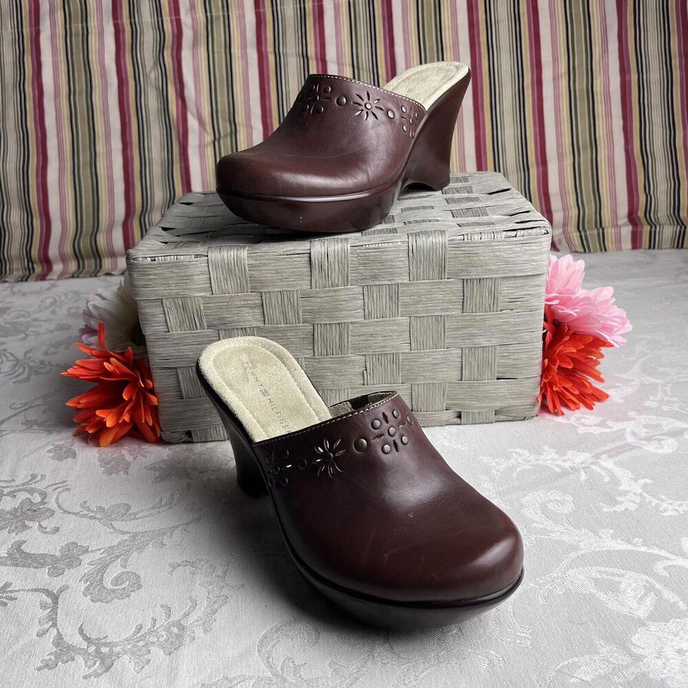Tommy Hilfiger Womens Shoes Size 6 M Brown Leather Clogs Wedge Heel Laser Cut